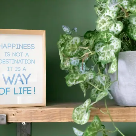 Holiday home Walker's Cottage,