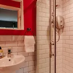 בית נופש Walker's Cottage, *